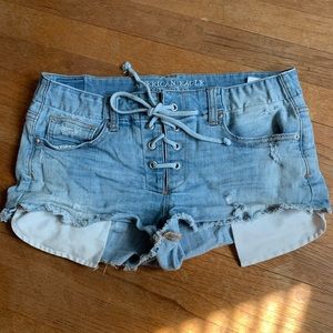 AEO lace up distressed booty shorts